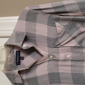 Long sleeve plaid shirt